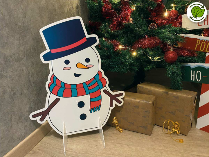 Bonhomme de neige en carton recyclable