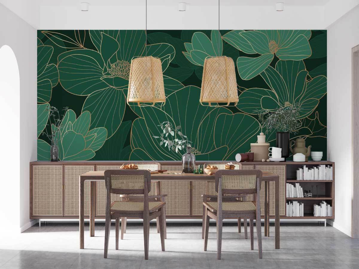 Papier peint panoramique floral nuance vert et fleurs or, dans un salon style rotin et beige